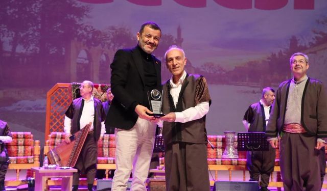 Denizli'de "Urfa Sıra Gecesi" ile kültürler buluştu